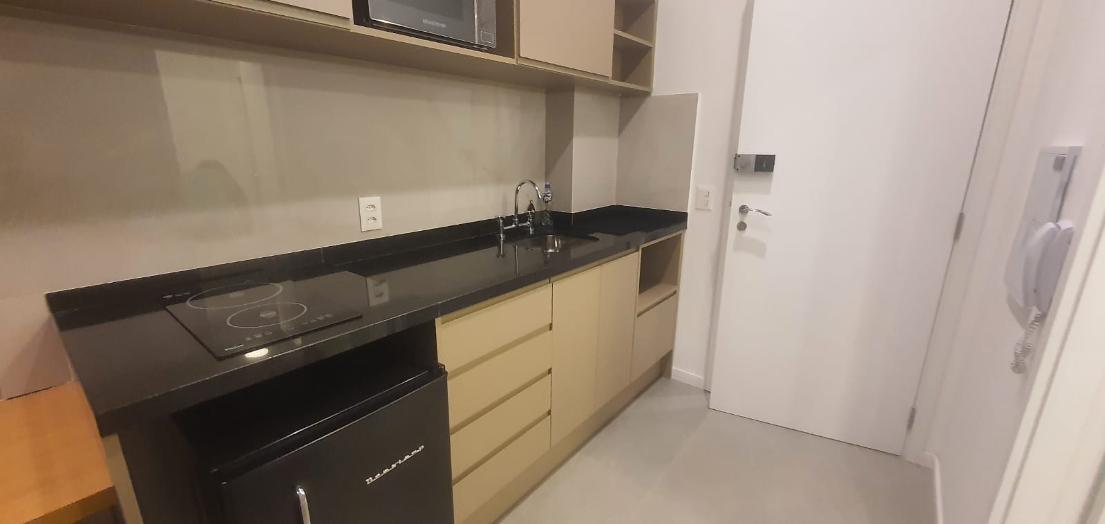 Air Brooklin 3A3I2R0 - 01