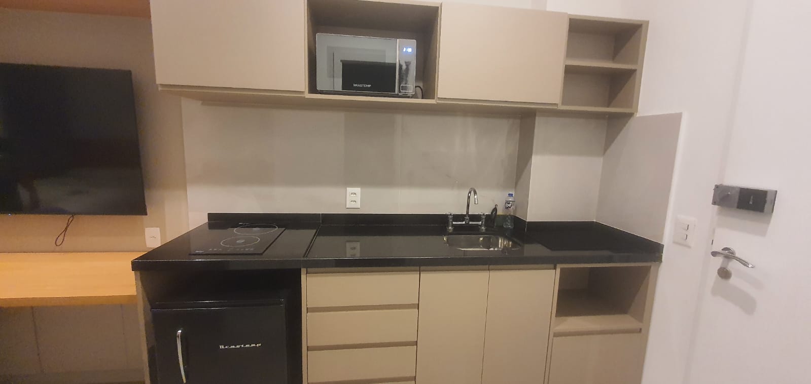 Air Brooklin 3A3I2R0 - 04